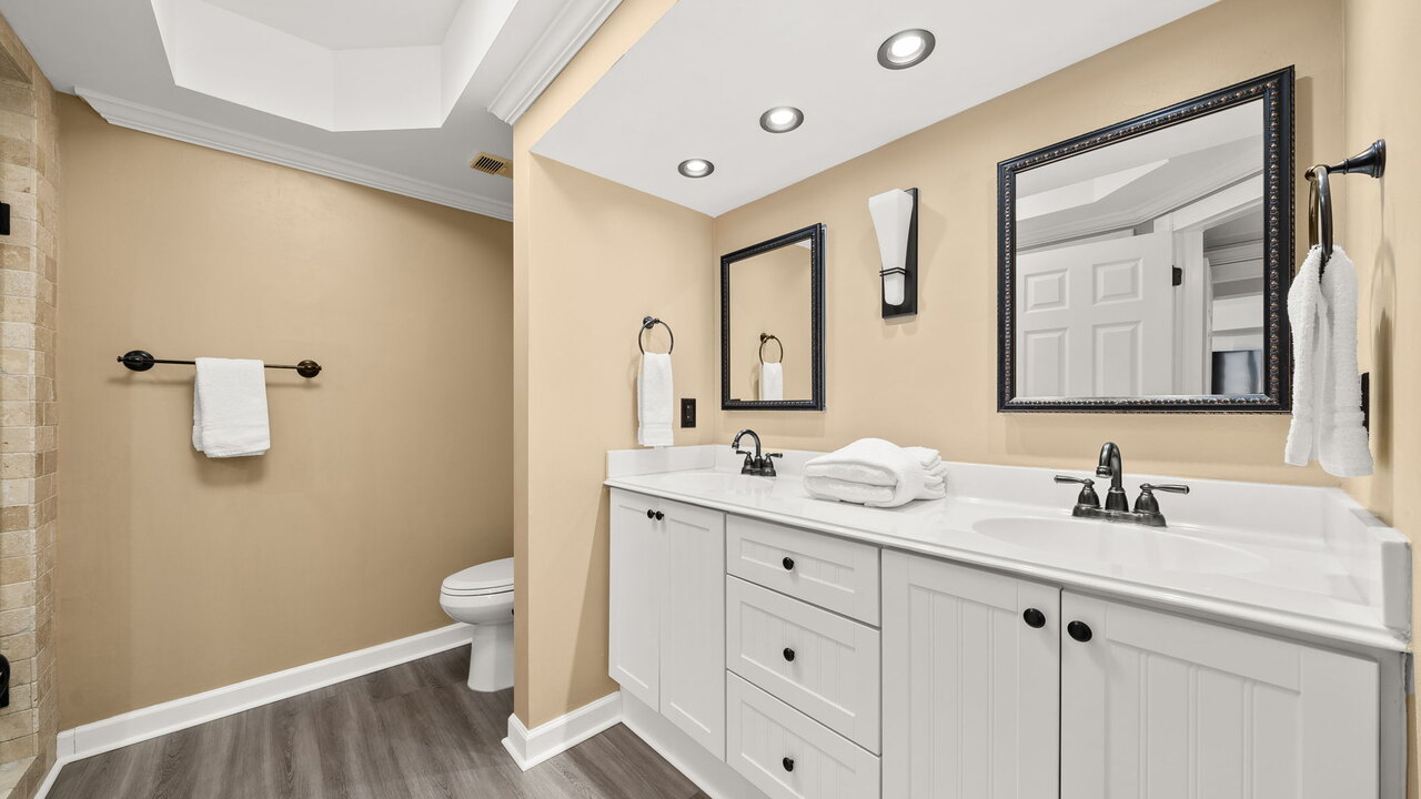 Surfside 1203 - Image 10