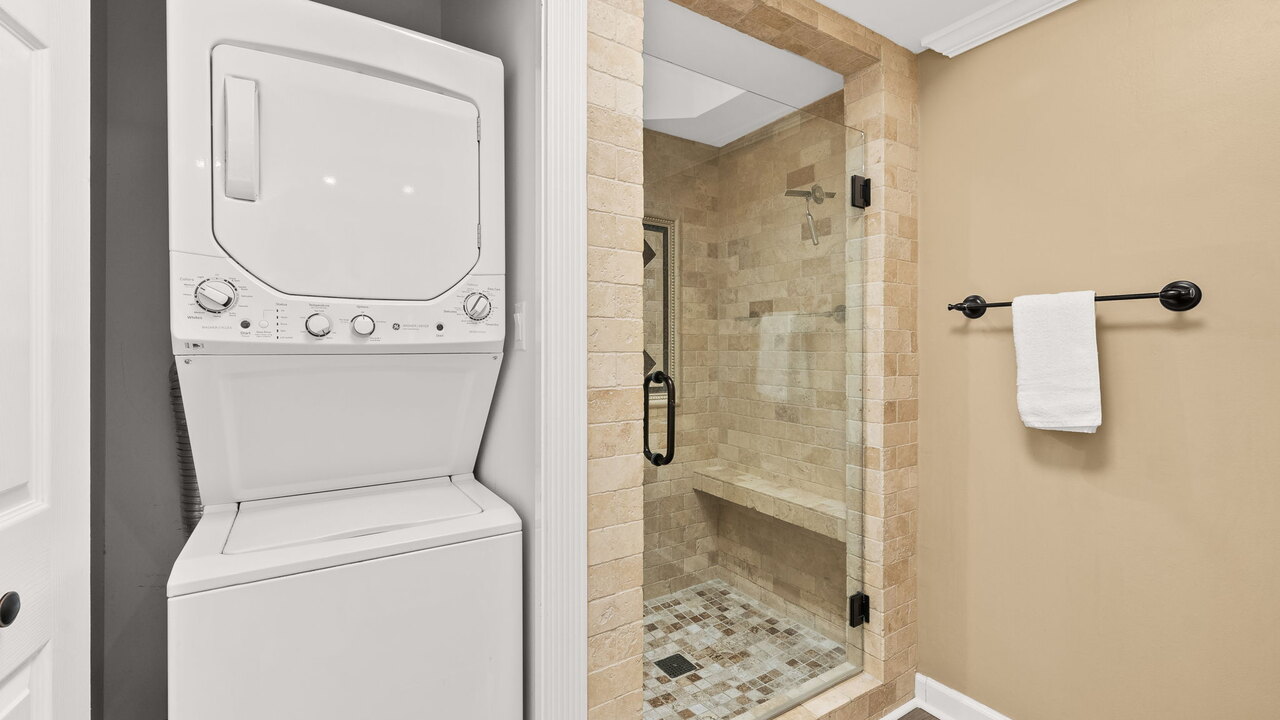 Surfside 1203 - Image 18