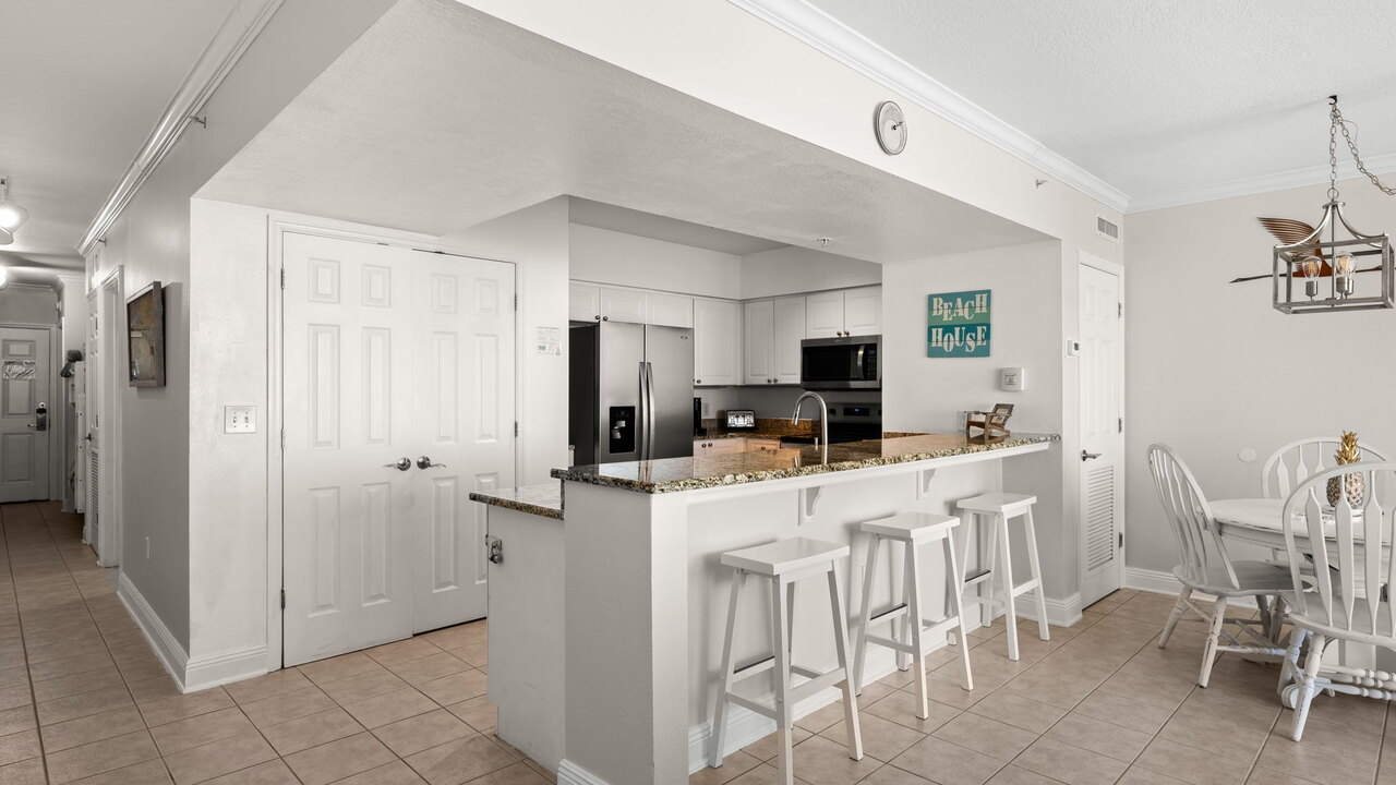 Emerald Beach 1428 - Image 6