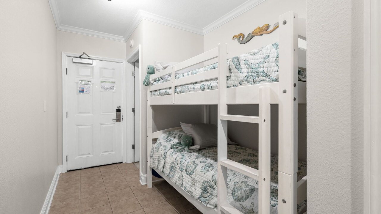 Emerald Beach 1428 - Image 7