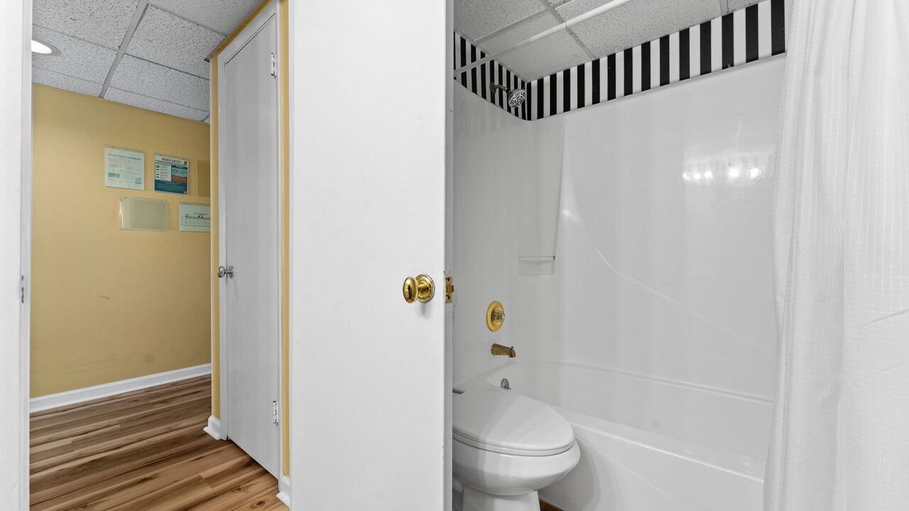 Edgewater Windward 504 - Image 22