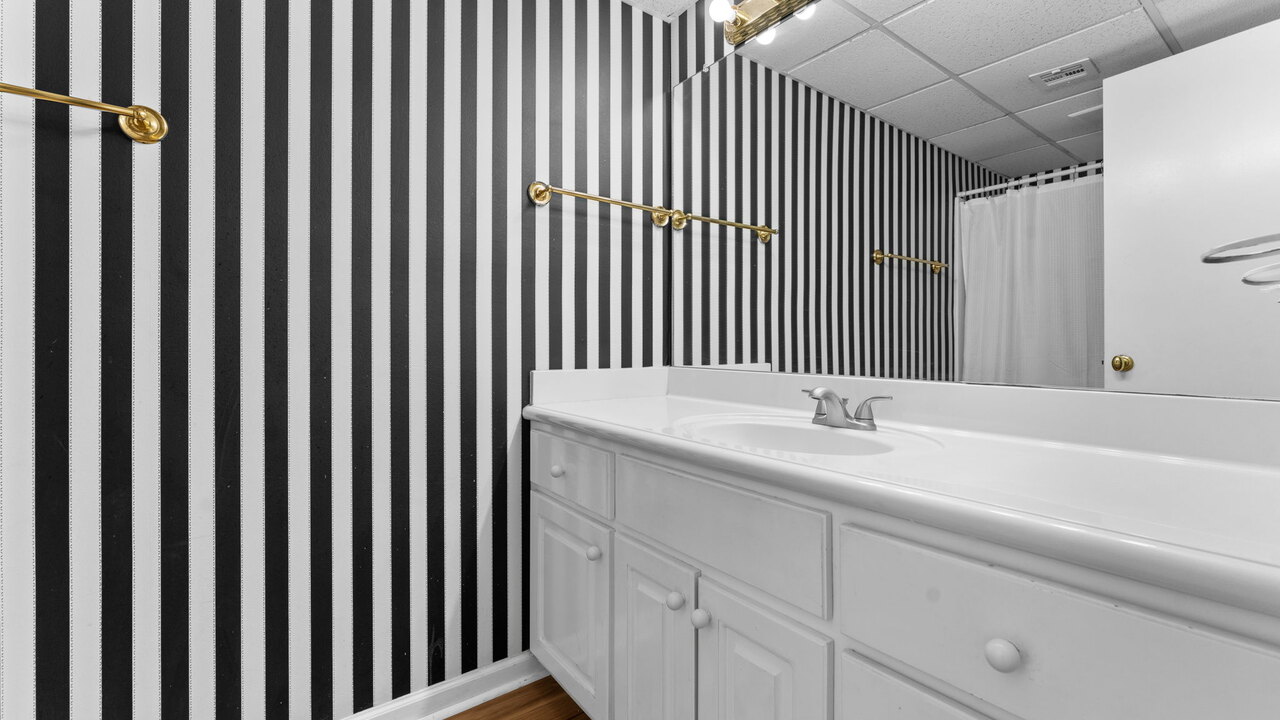 Edgewater Windward 504 - Image 26