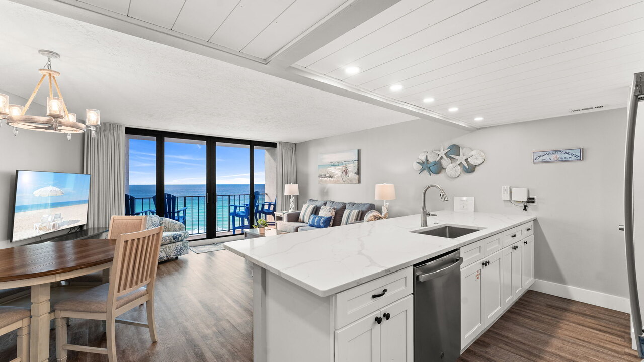 Edgewater Tower 2-808 - Image 1