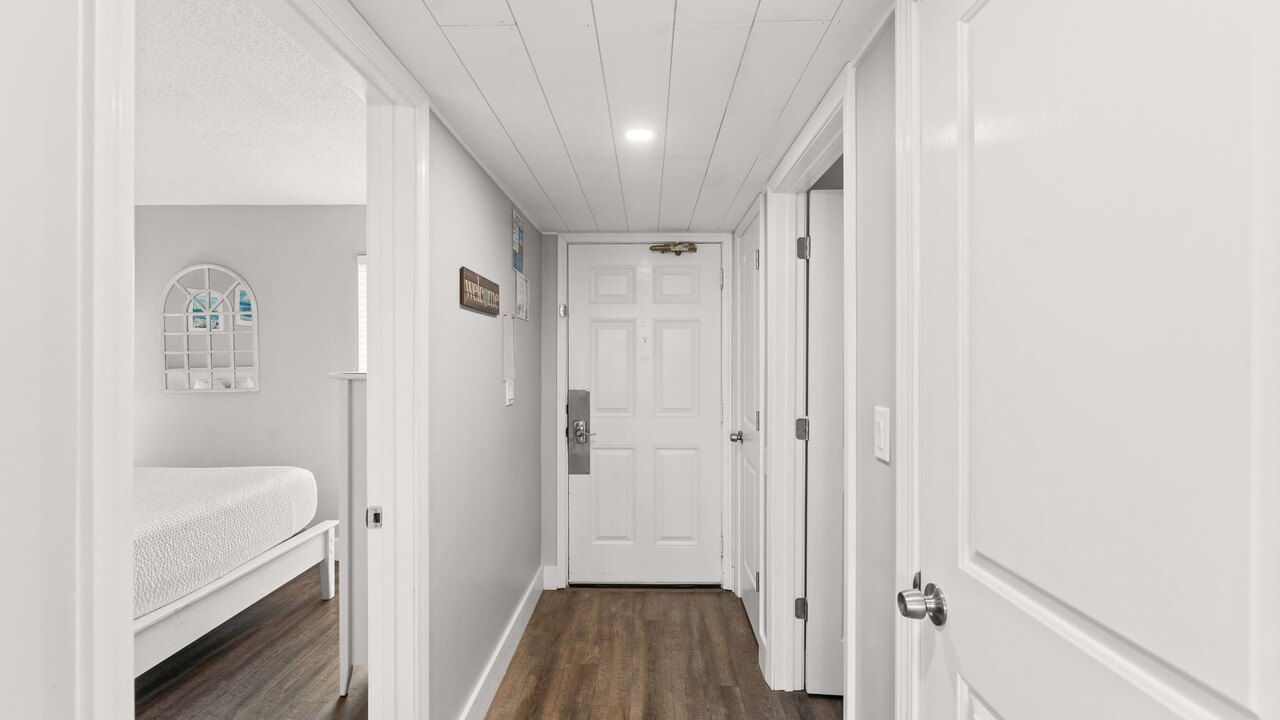 Edgewater Tower 2-808 - Image 4