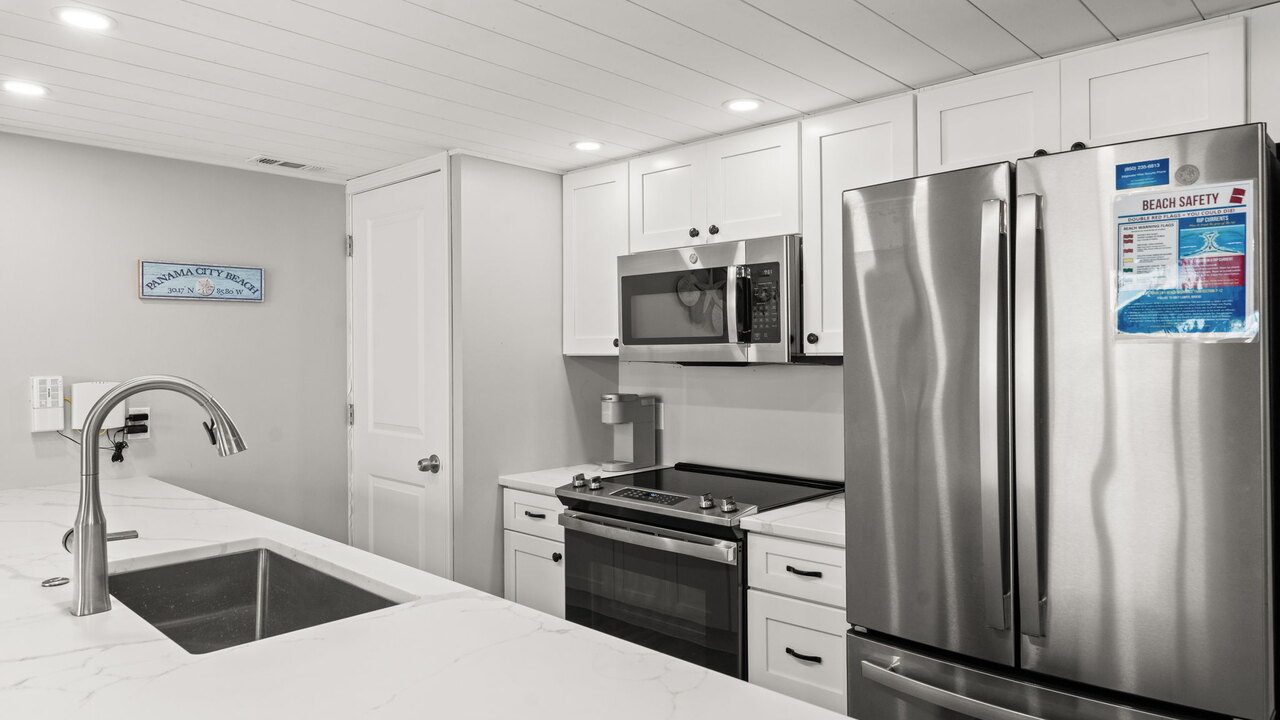 Edgewater Tower 2-808 - Image 5