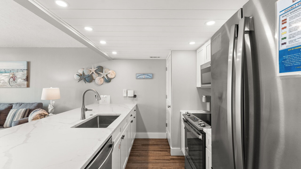 Edgewater Tower 2-808 - Image 6