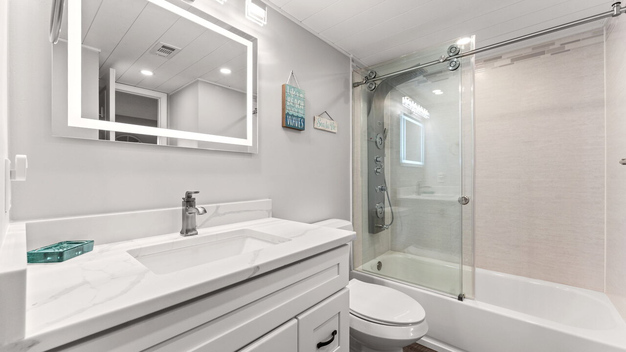 Edgewater Tower 2-808 - Image 21