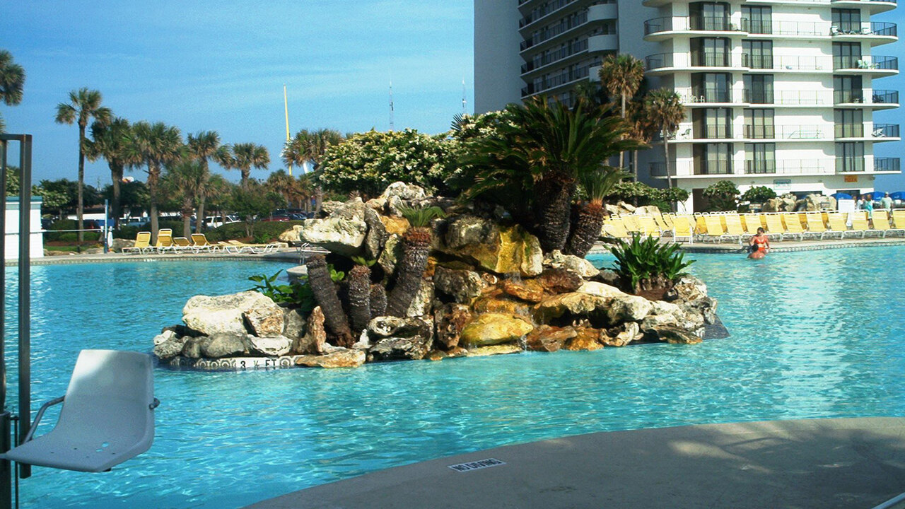 Edgewater Tower 3-210 - Image 18