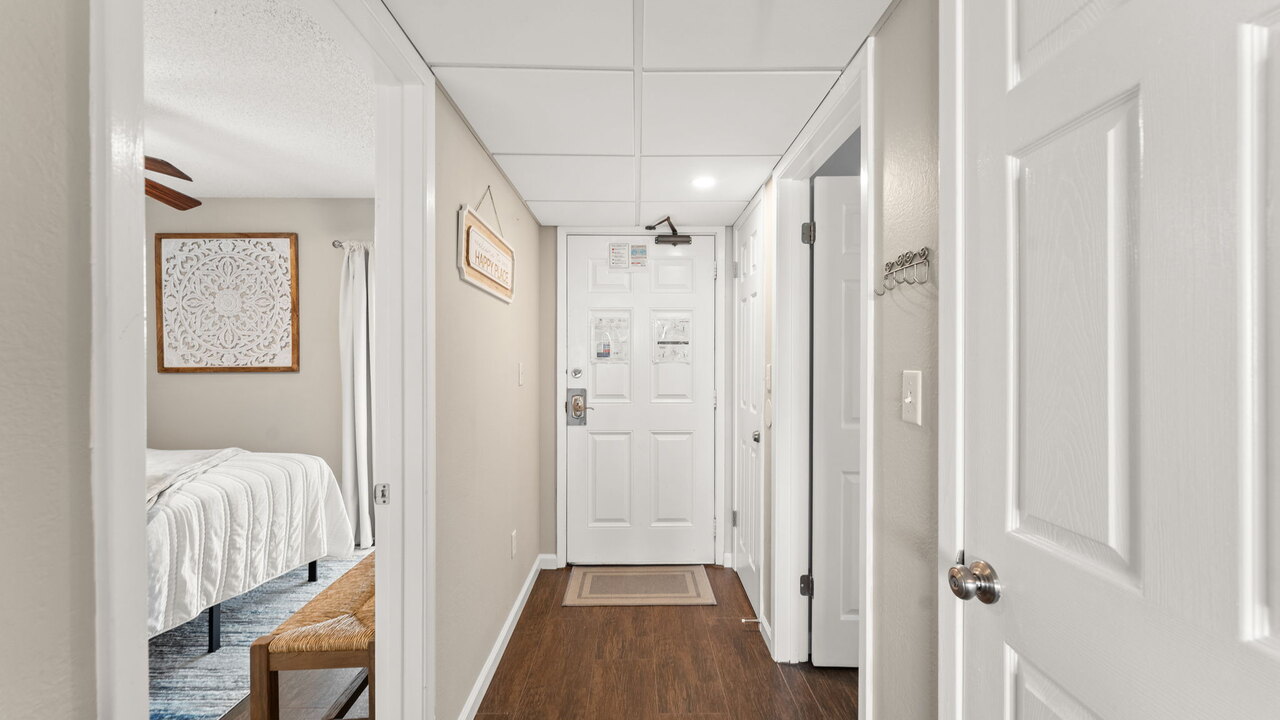 Edgewater Tower 3-210 - Image 22