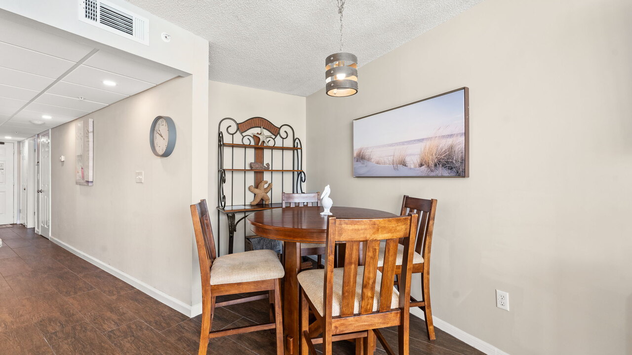 Edgewater Tower 3-210 - Image 28