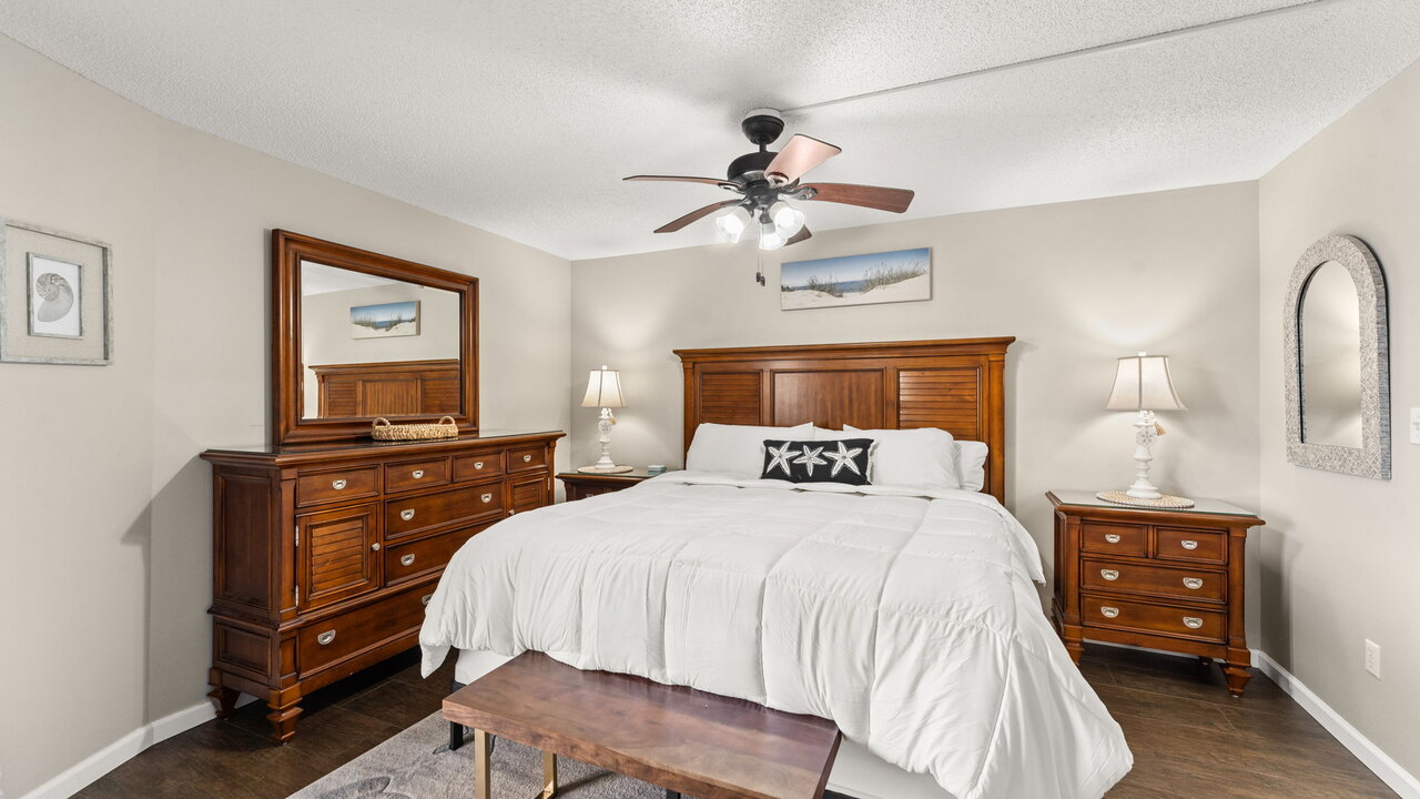 Edgewater Tower 3-210 - Image 33