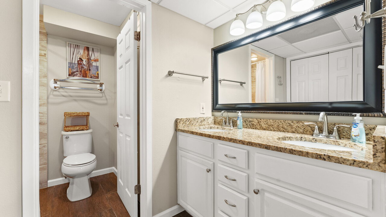 Edgewater Tower 3-210 - Image 36