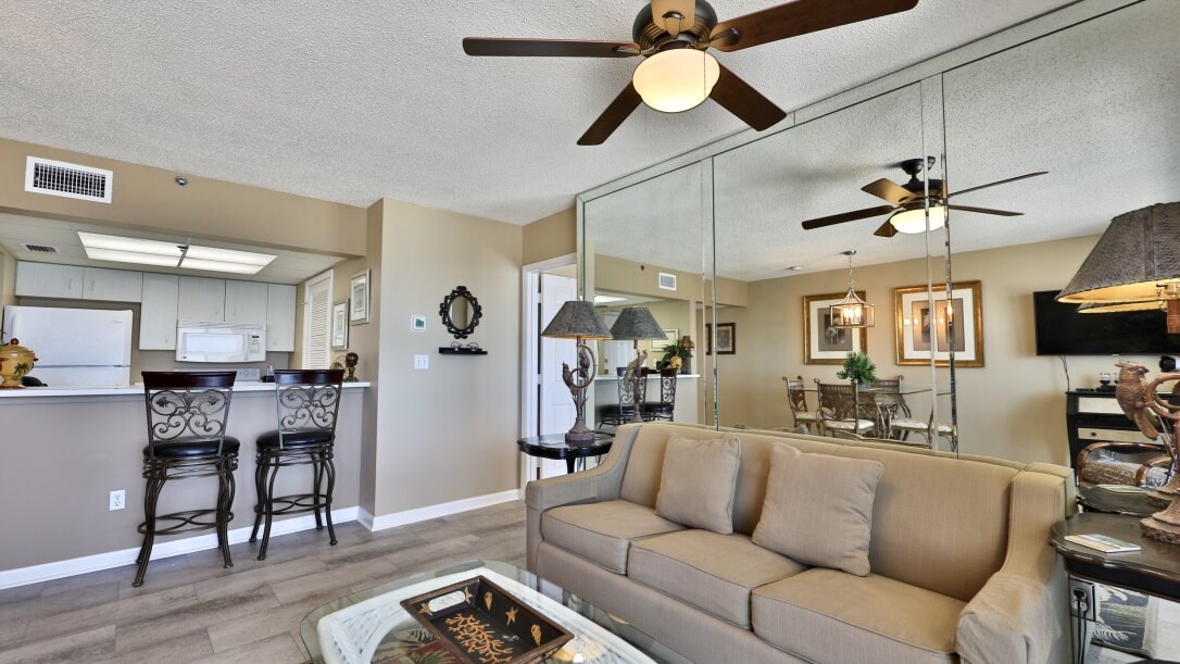 Long Beach 2- 805 - Image 7