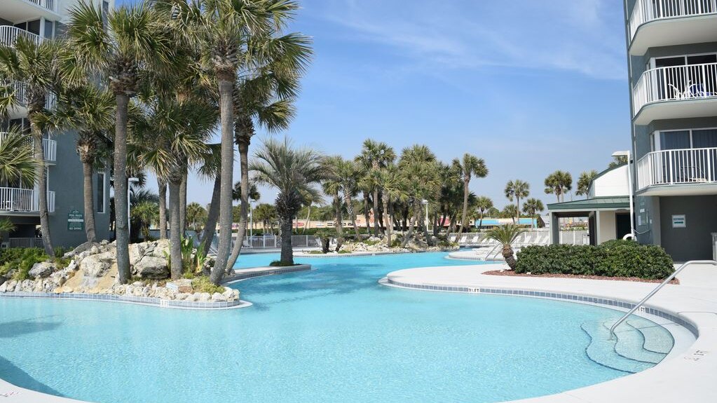 Long Beach 2- 805 - Image 19