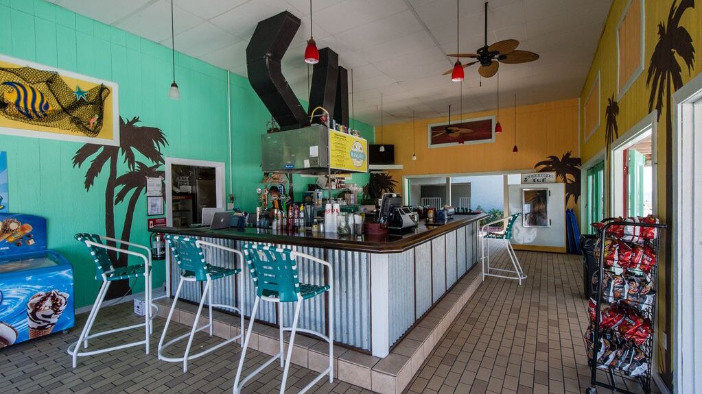 Long Beach 2- 805 - Image 20