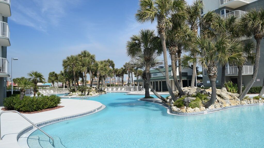 Long Beach 2- 805 - Image 27