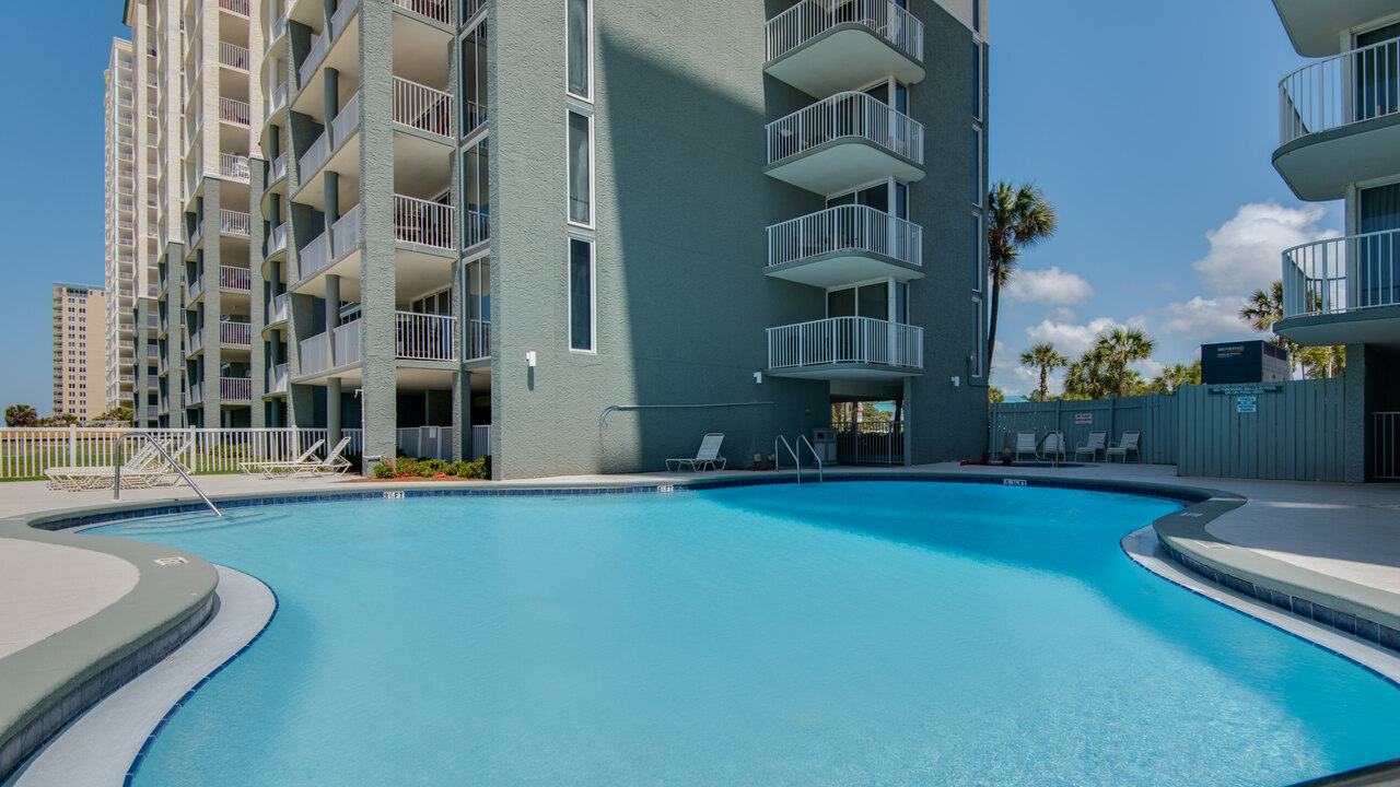 Long Beach 2-304 - Image 3