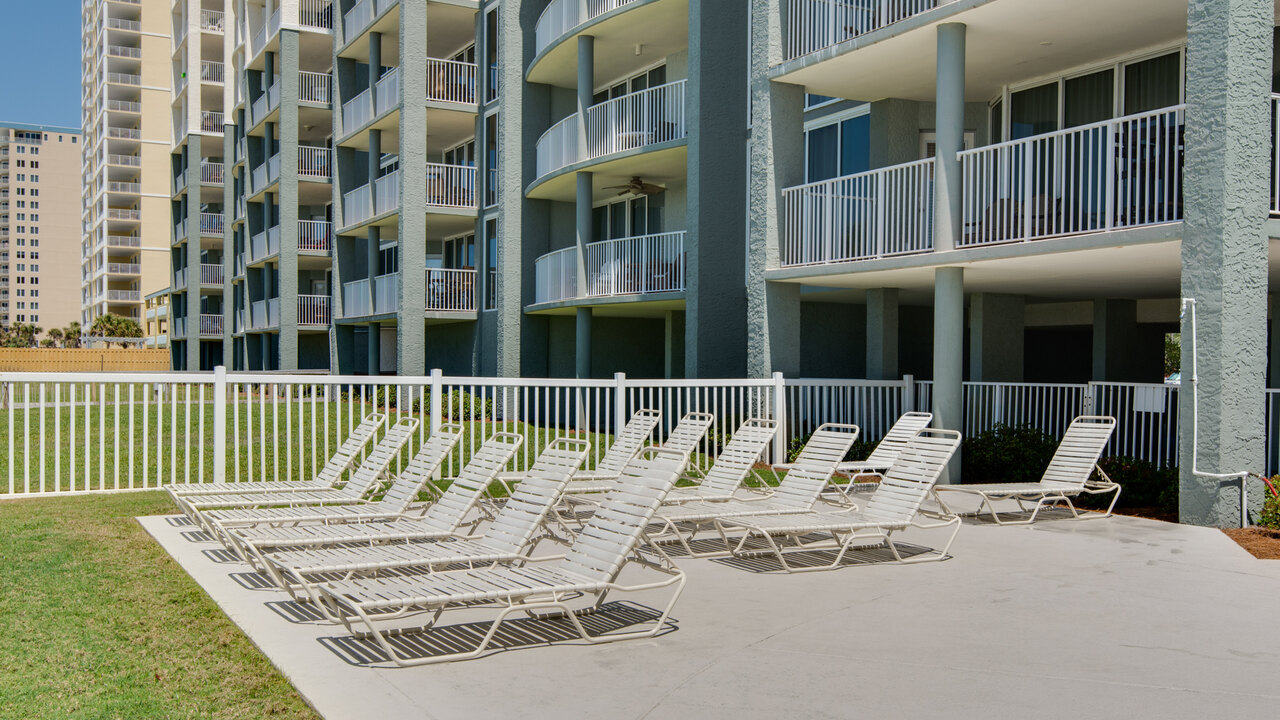 Long Beach 2-304 - Image 6