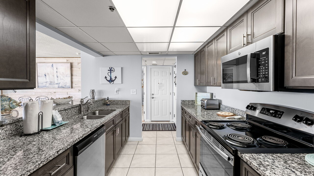 Long Beach 2-304 - Image 22