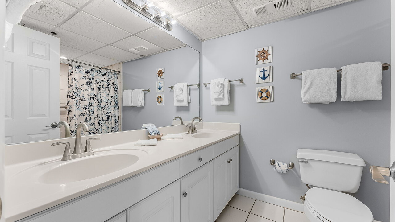 Long Beach 2-304 - Image 35