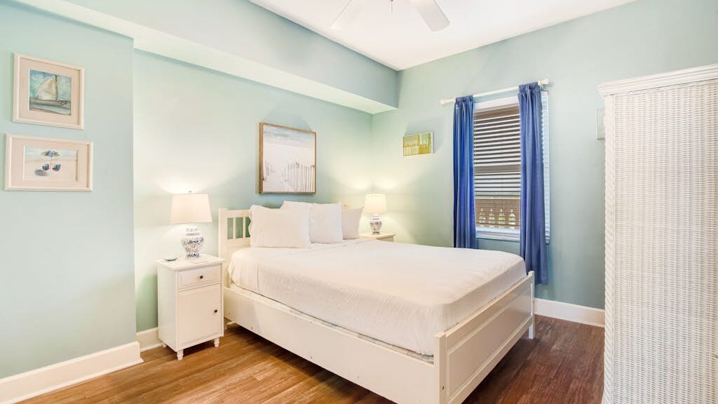 Sunrise Beach 909 - Image 18