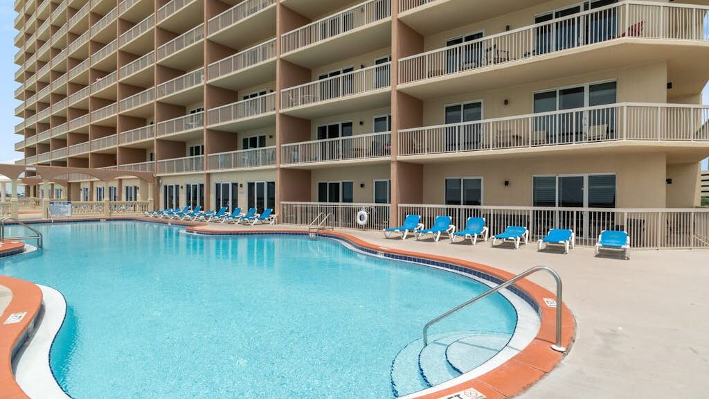 Sunrise Beach 909 - Image 32