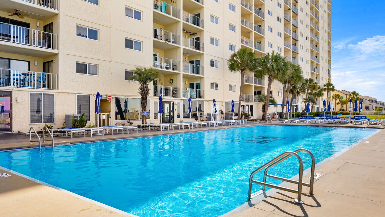 Regency Tower 1212 - Image 29