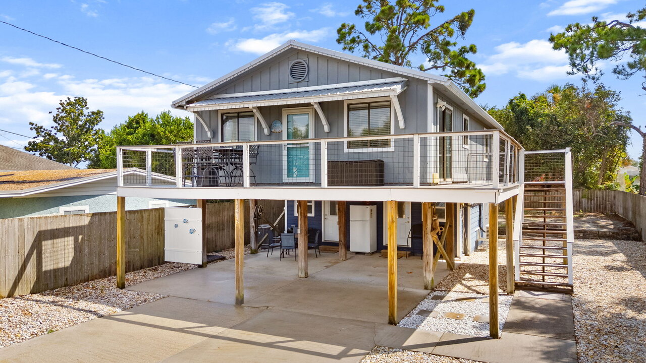 Lagoon Beach - Image 27